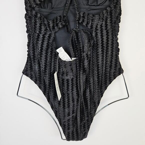 New Cupshe Metallic Black Plunge Ruched One-Piece Swim Suit Size Small Padded - Picture 10 of 15